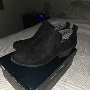 Dr. Scholl's Black Textured Ankle Booties